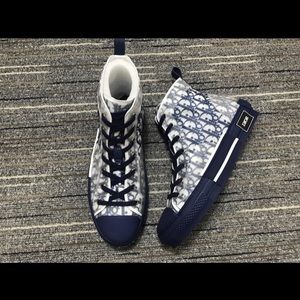 Christian Dior Oblique b23